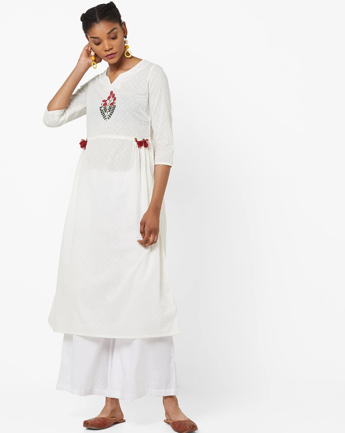 kurti under 300 ajio
