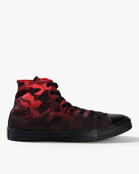 black converse with red laces
