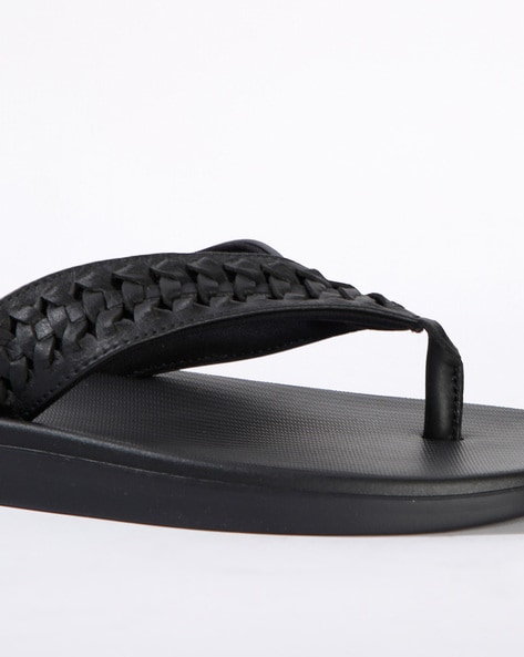 Buy Black Flip Flop & Slippers for Men by NIKE Online