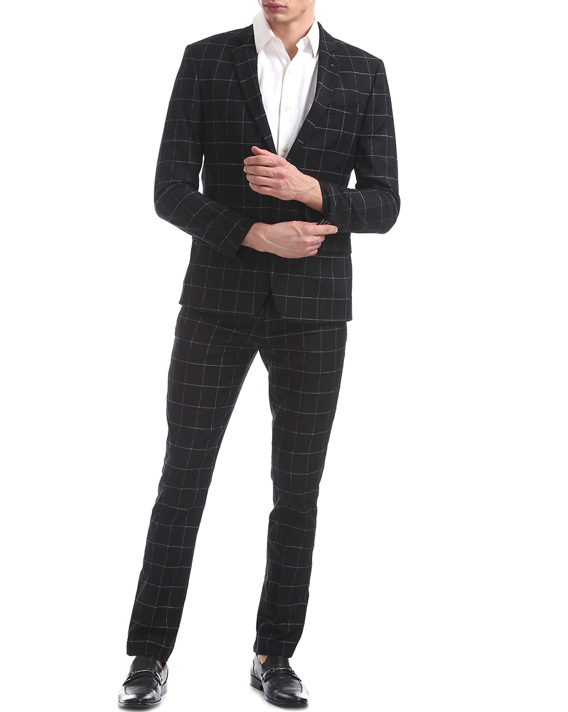 3 piece check suit in brown with black necktie | Mens fashion suits, Mens  fashion suits casual, Menswear