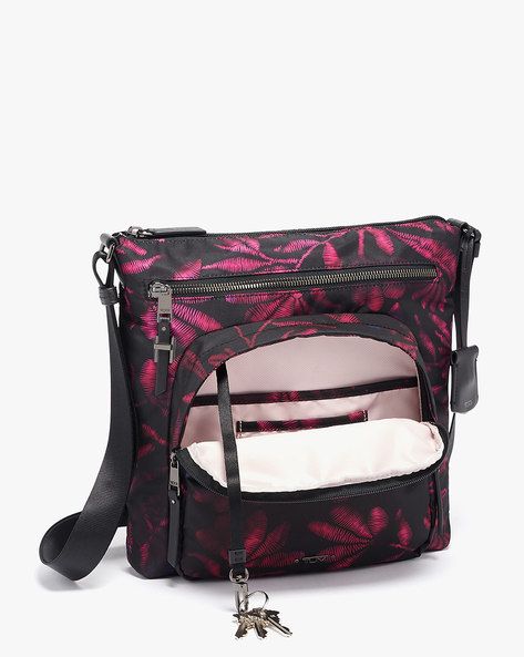 Voyageur carmel online crossbody