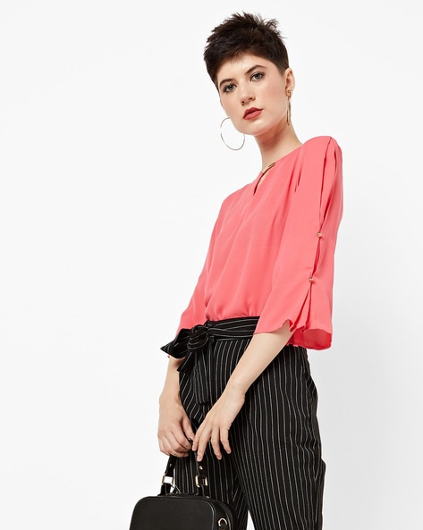 keyhole neck top