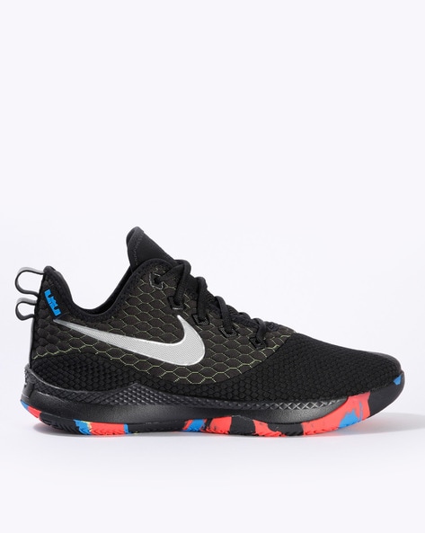 Nike lebron witness store iii black