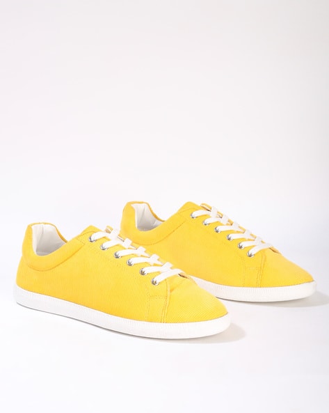 ajio casual shoes