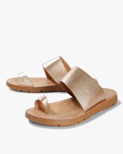 ginger sandals lifestyle