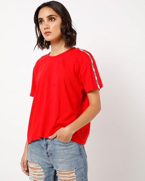 women red levis