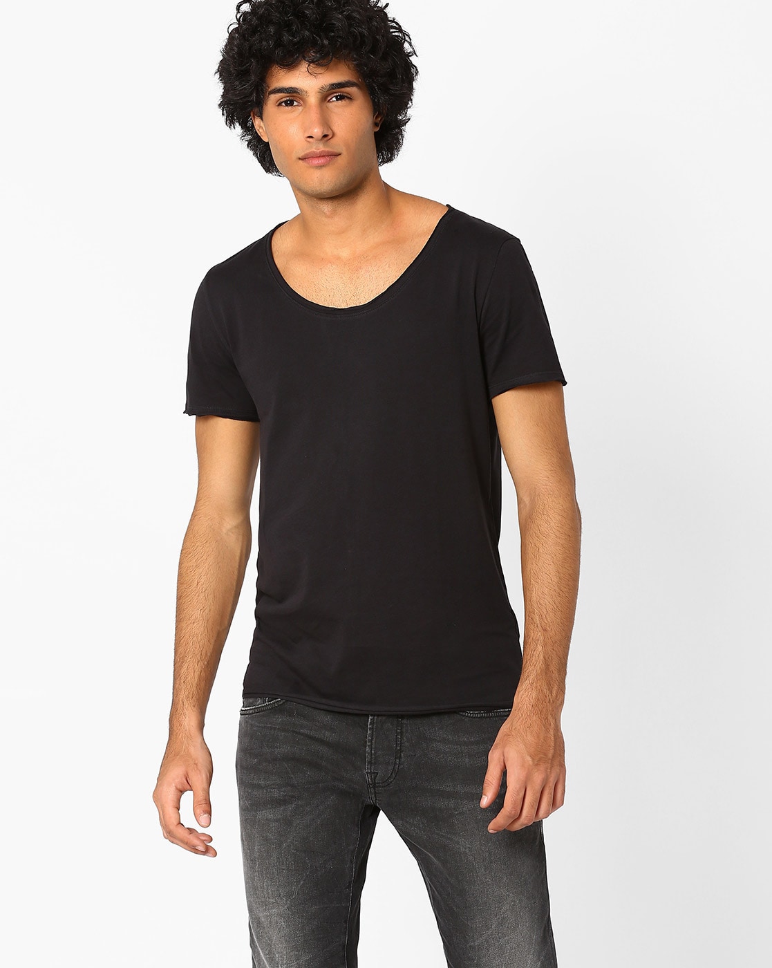puls jeg behøver kobling Buy Black Tshirts for Men by Blue Saint Online | Ajio.com