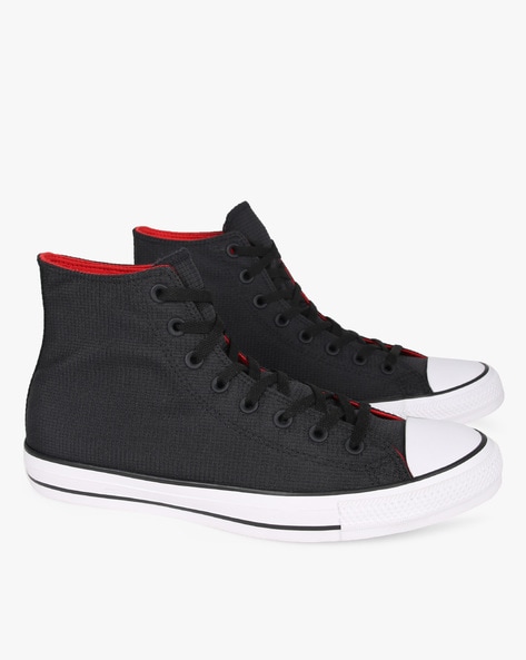 converse lace up sneakers