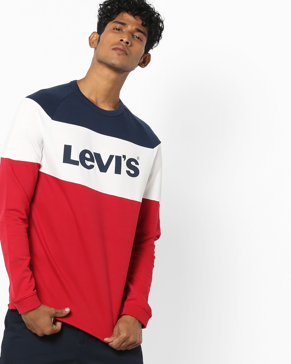 levis tshirt for men