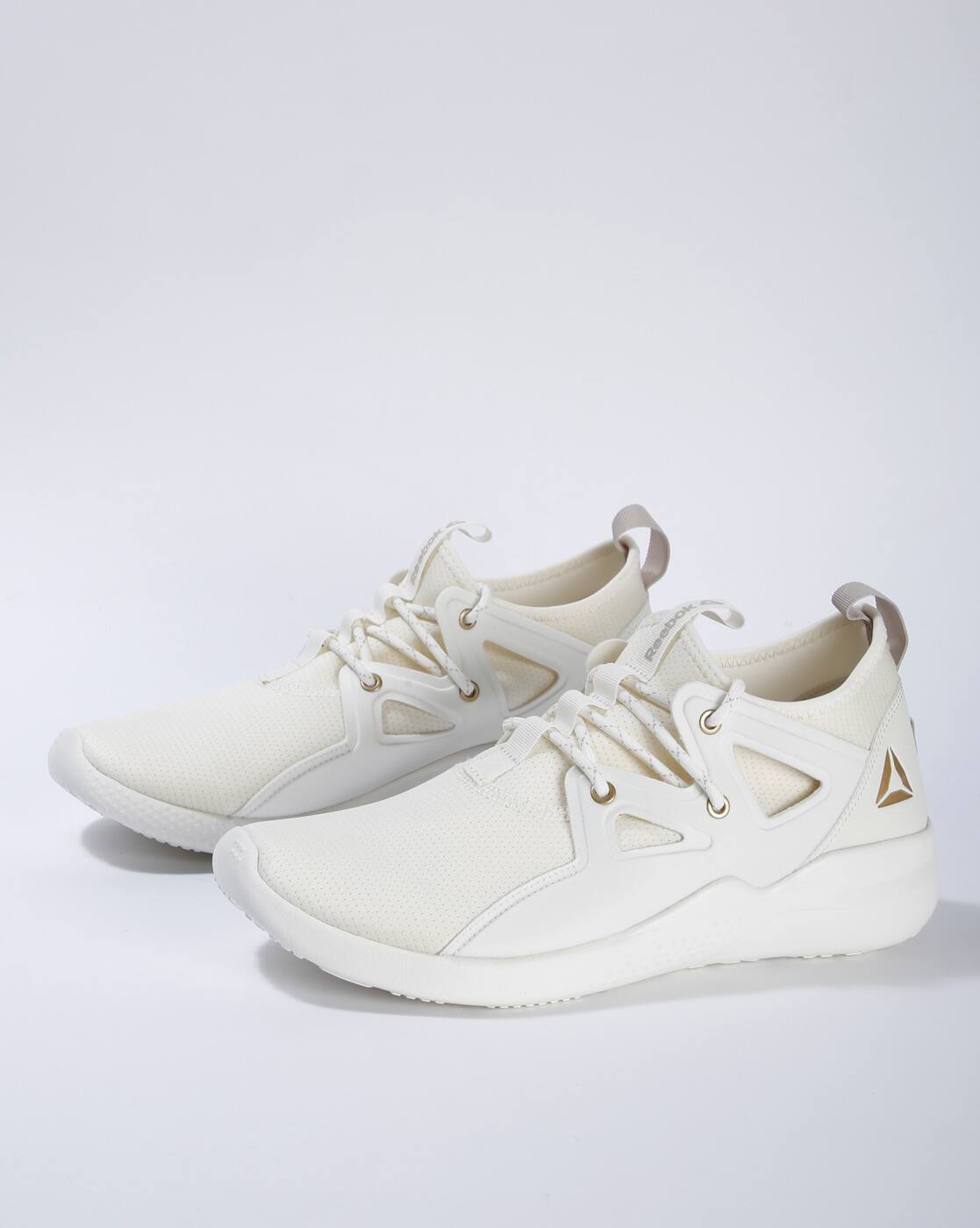 mid top reeboks