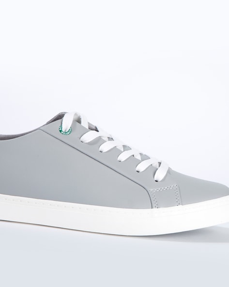 Share 142+ grey casual sneakers super hot
