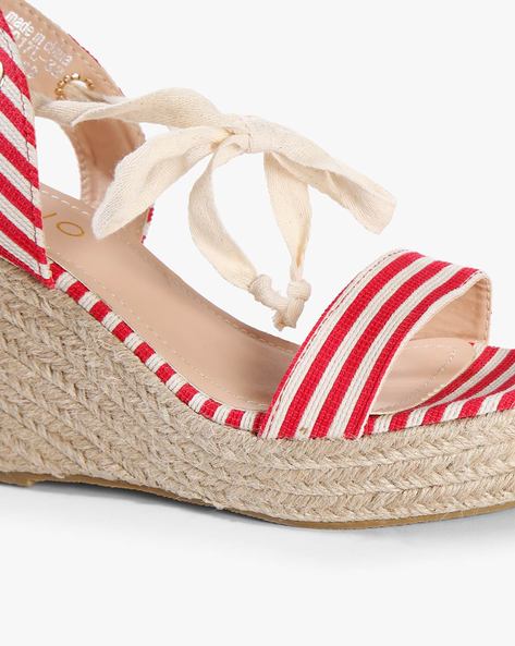 Red tie up online wedges