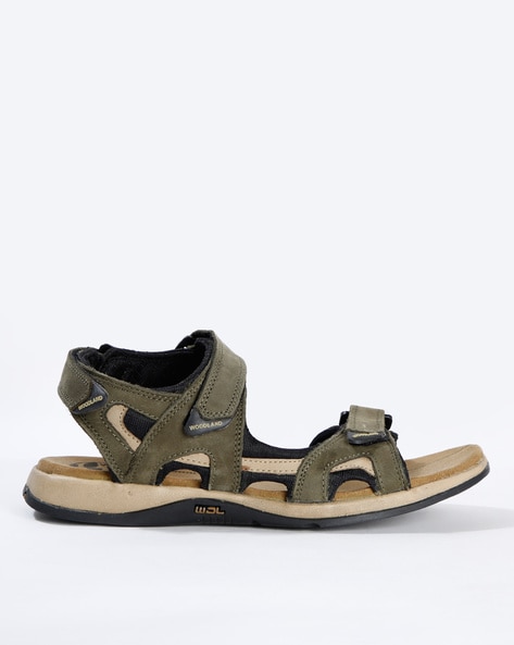 ajio woodland sandals