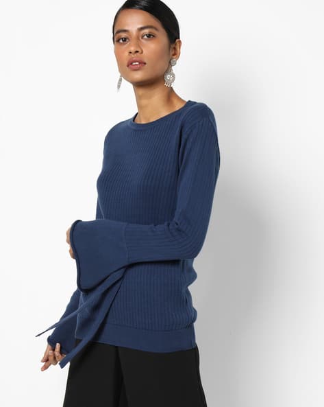Flat knit Sweater with Bell Sleeves Flat knit Sweater with Bell Sleeves