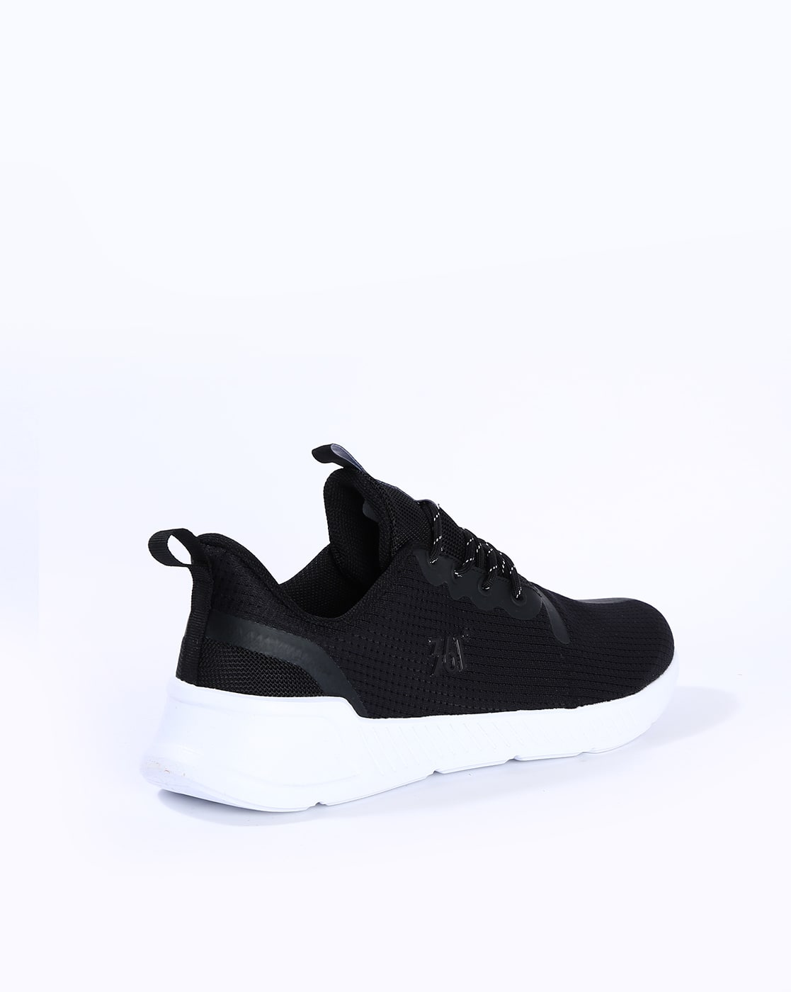 361 degrees running shoes