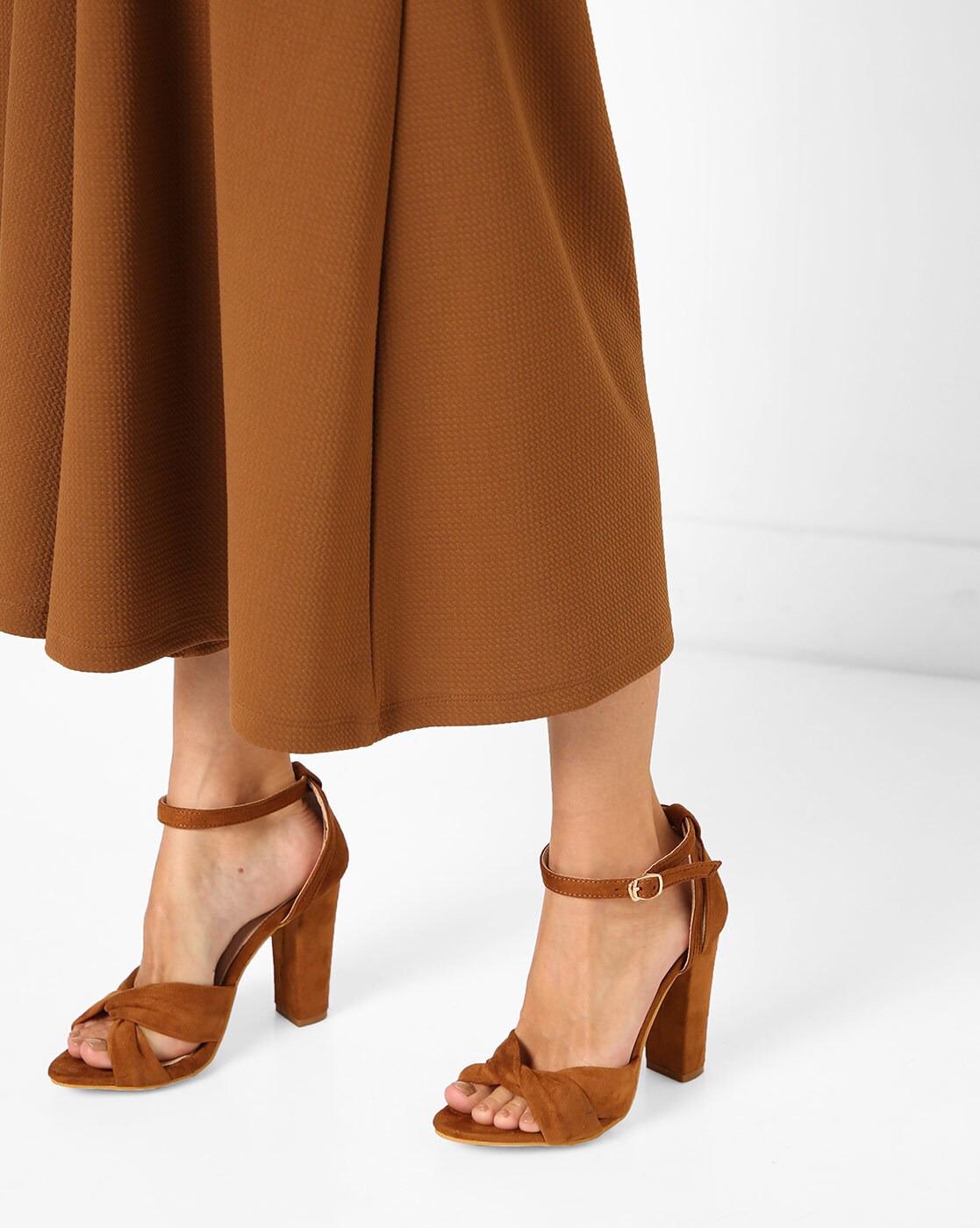 tan chunky heels