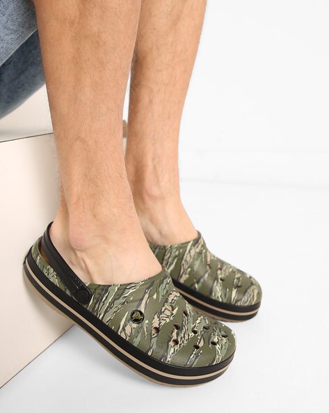 ajio crocs