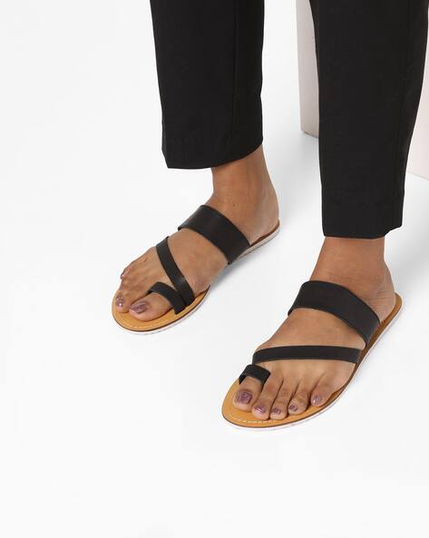 Ajio flats Outlet