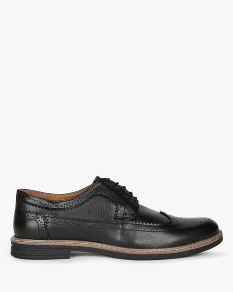 Men's casual store wingtip shoes