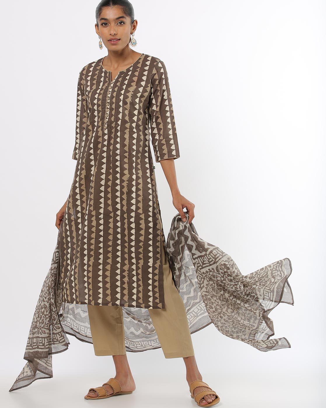 Buy Multicoloured Kurta Suit Sets for Women by Svrnaa Online | Ajio.com