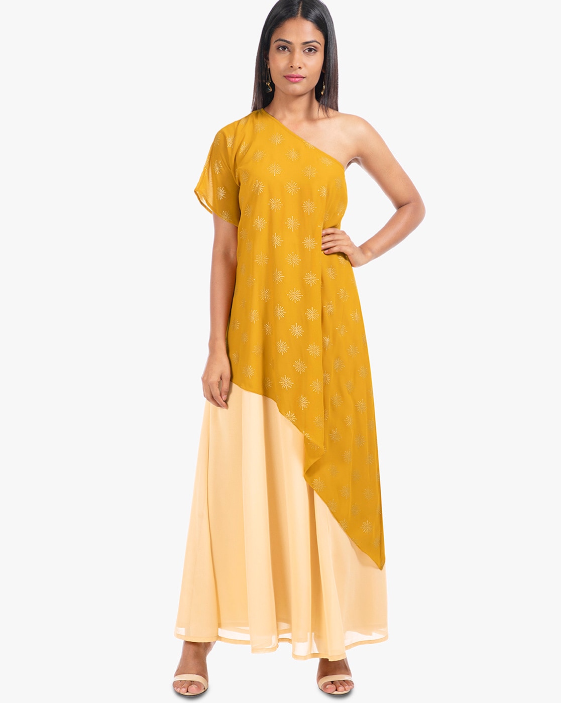 Turn Heads This Season With These Modern Kurtis For Jeans! Learn To ...