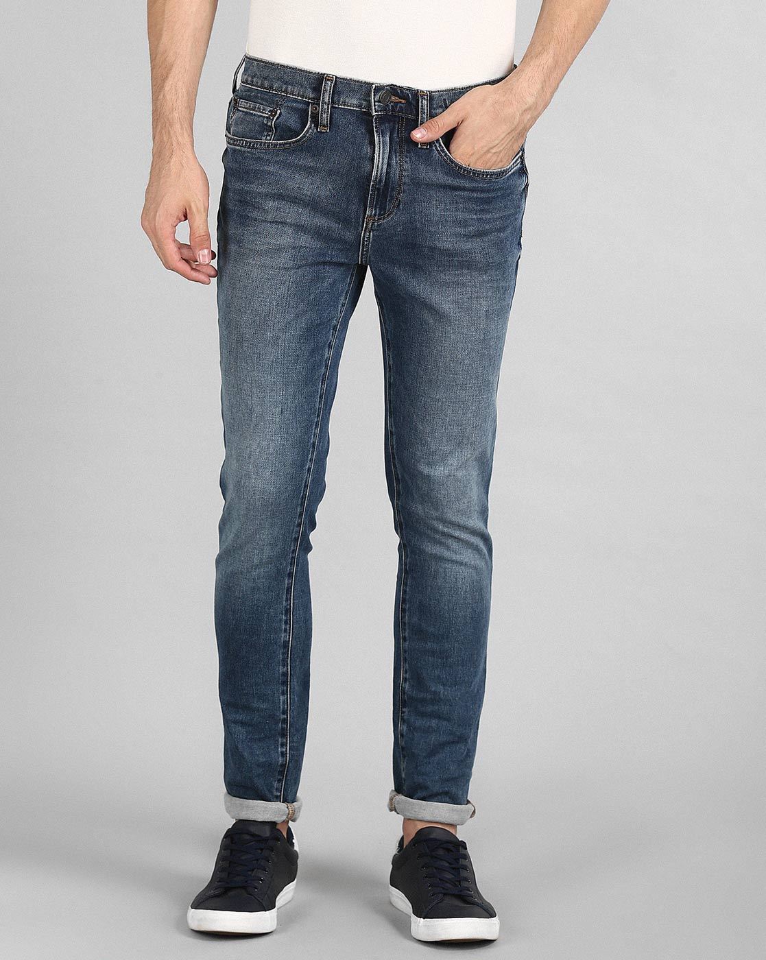 skinny distressed jeans