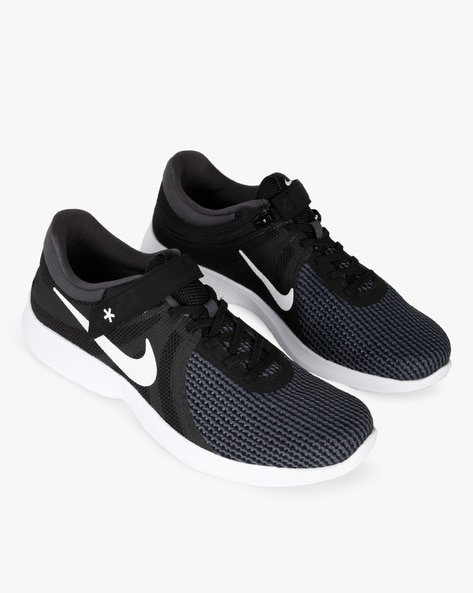 Nike revolution 4 store flyease men's running shoe