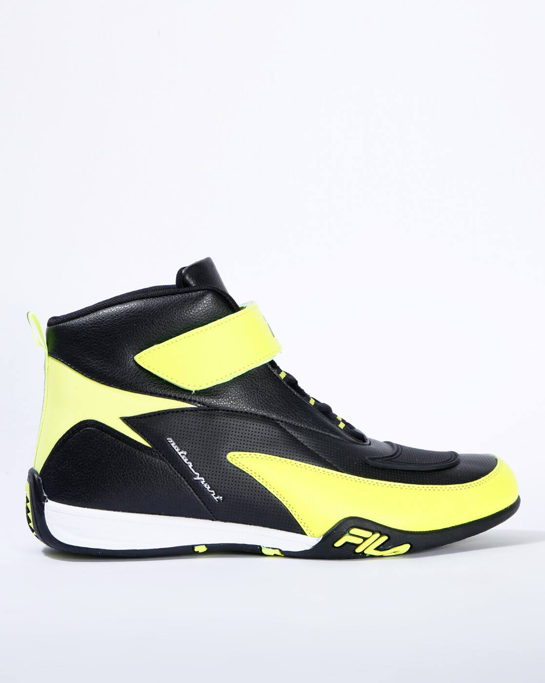 ajio fila shoes