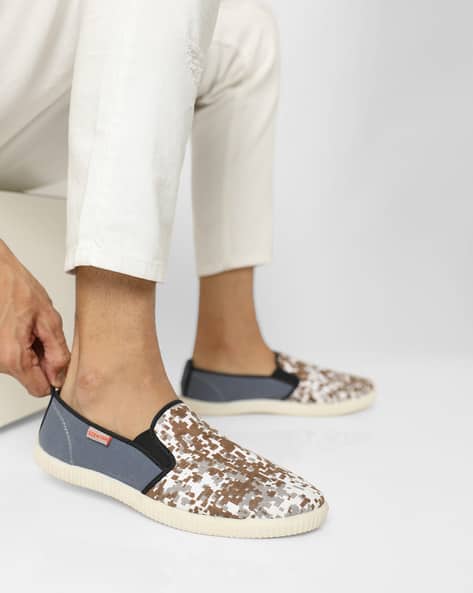 Buy Grey Casual Shoes for Men by SCENTRA Online