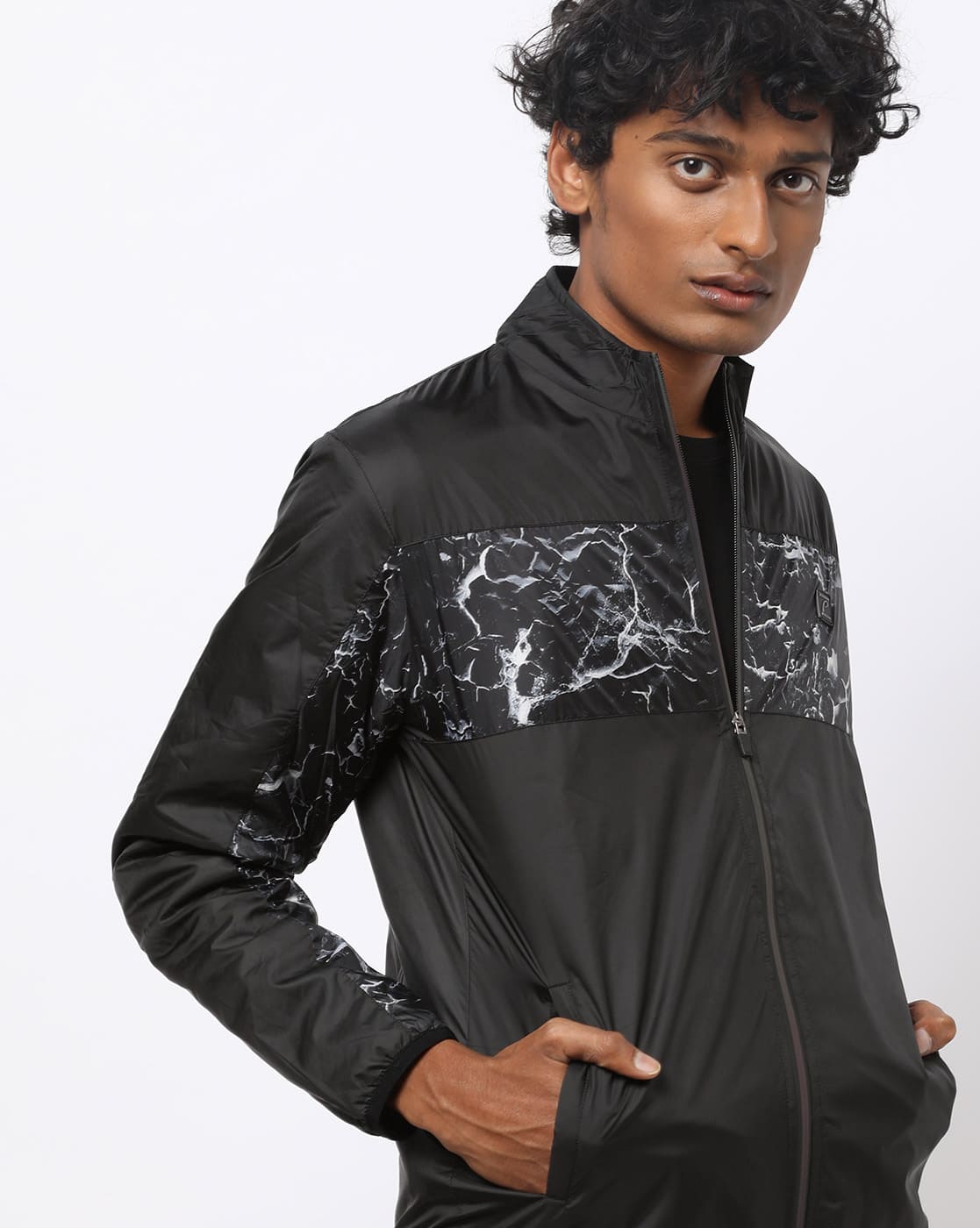 -1117Wx1400H-460428346-black-