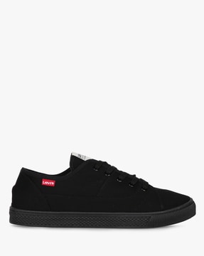 Black levi's canvas best sale shoes