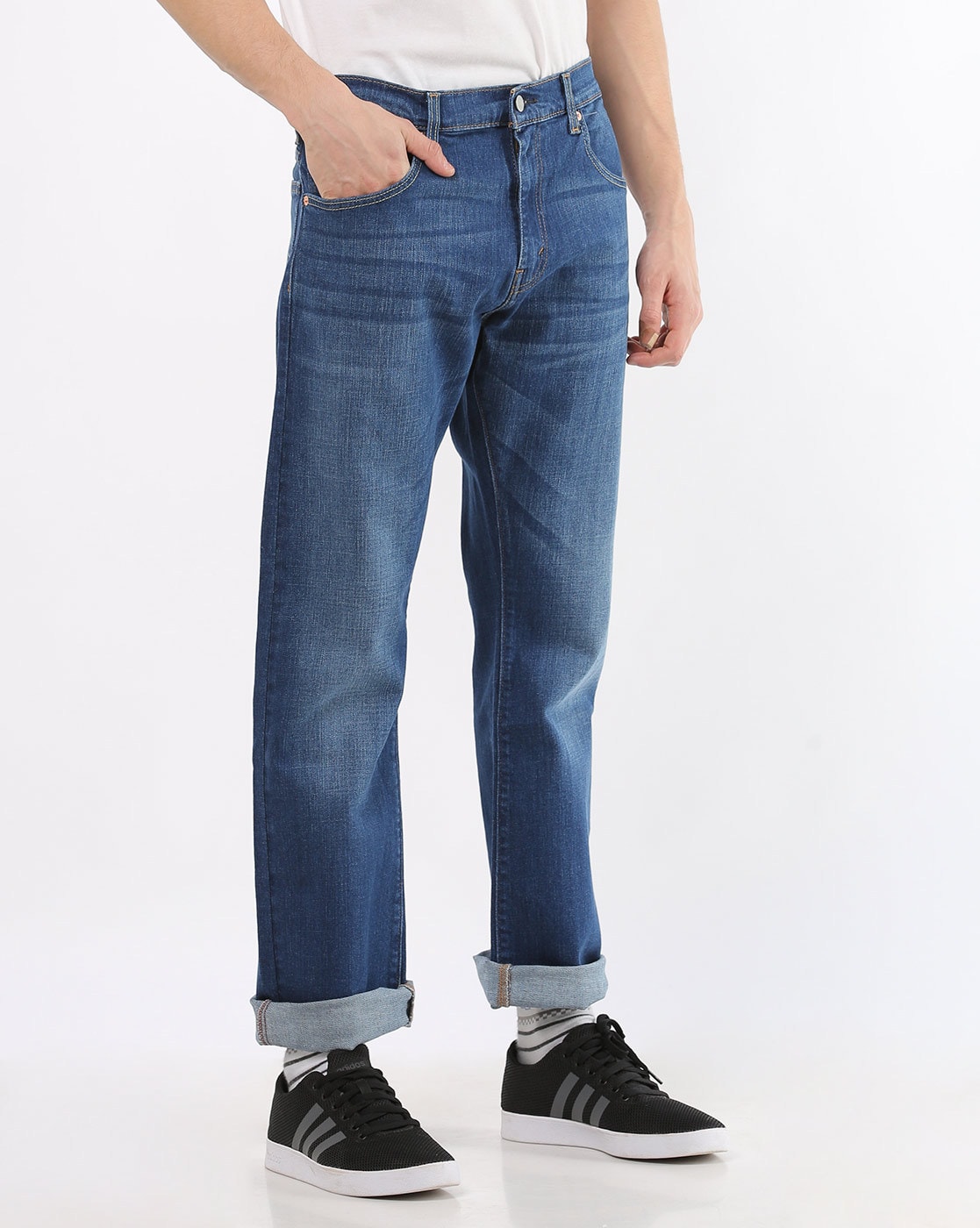 Buy Blue Jeans for Men by LEVIS Online 