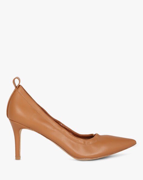 tan pointed toe pumps
