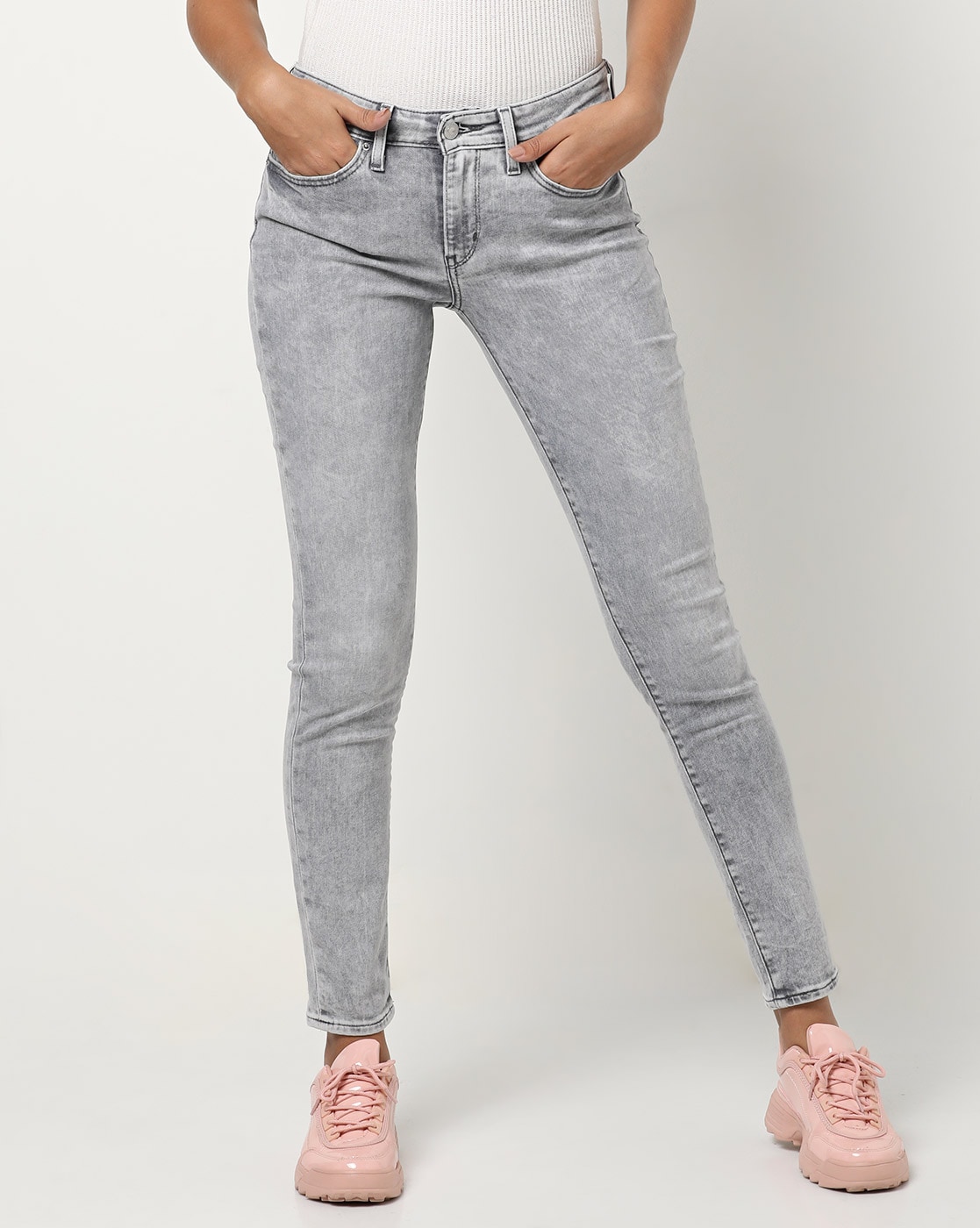 Women's Gray Levis Jeans on Women Guides