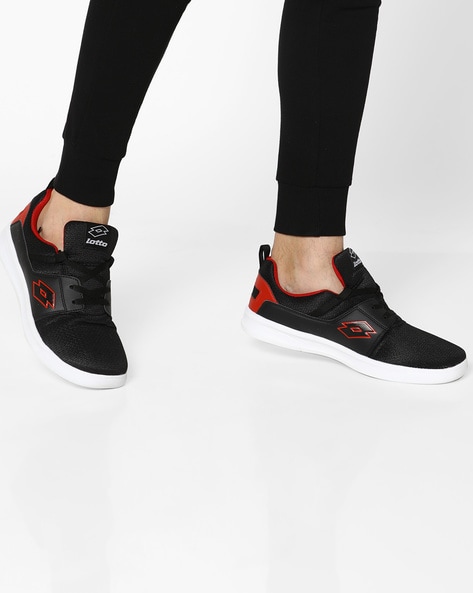 Lotto panelled on sale sports shoes