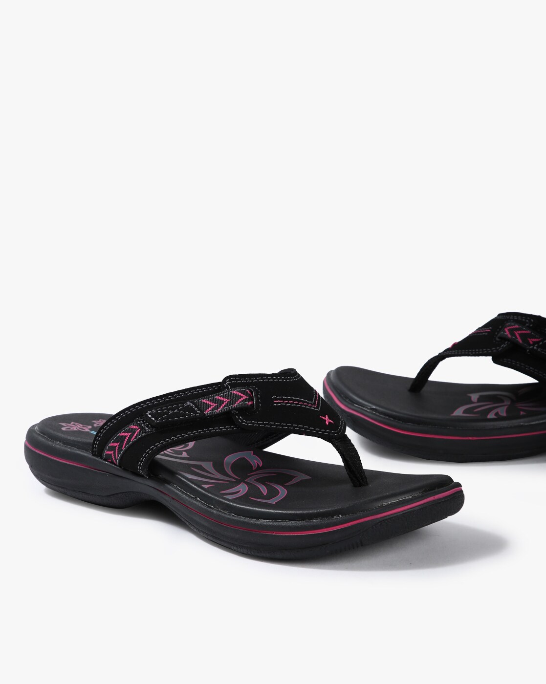 skechers black flip flops