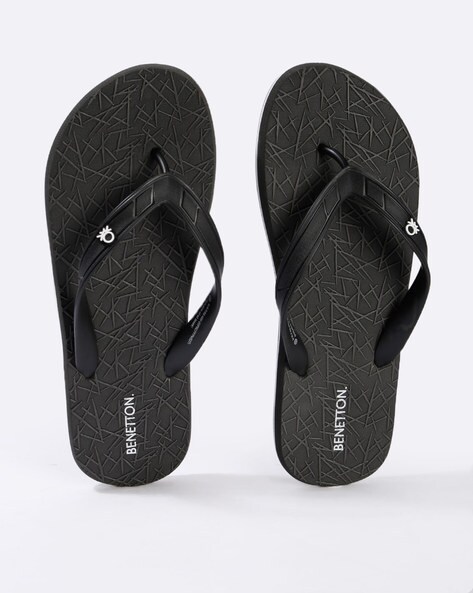 pie Get tangled fool Buy Black Flip Flop & Slippers for Men by UNITED COLORS OF BENETTON Online  | Ajio.com