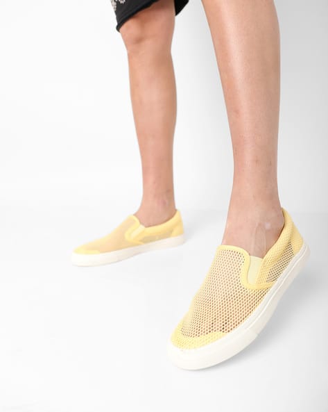 Casual Shoes United Colors Of Benetton Yellow Shoes Casual Shoes