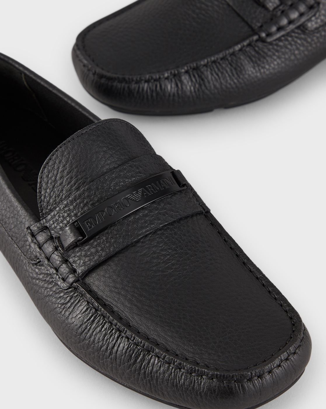 mælk Mastery bånd Buy EMPORIO ARMANI Genuine Leather Driving Loafers | Black Color Men | AJIO  LUXE