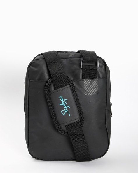 Skybags discount messenger bag