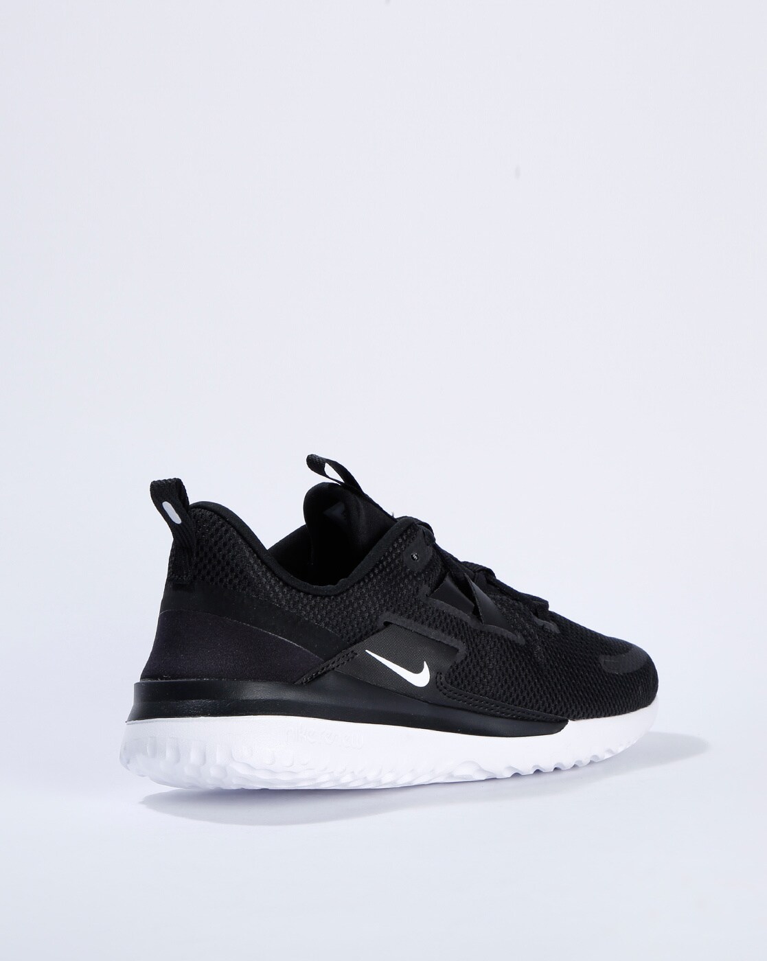 Renew arena best sale sneaker nike