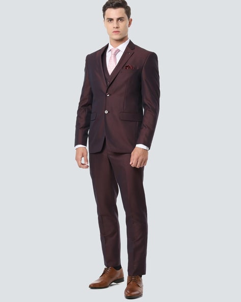 maroon colour suit for men