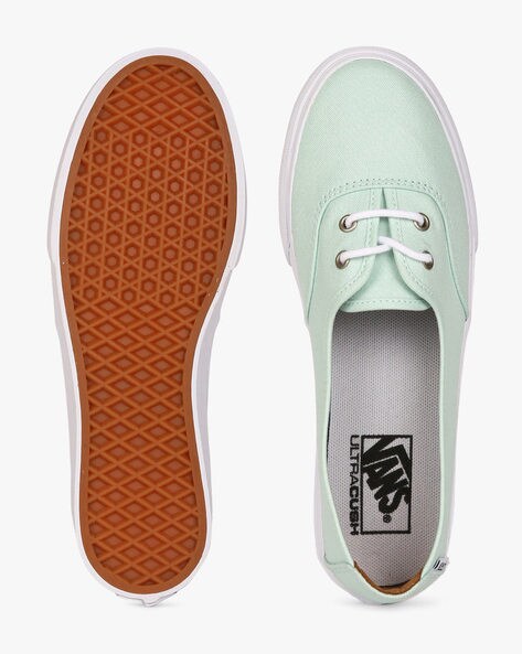 Mint green hot sale vans outfit