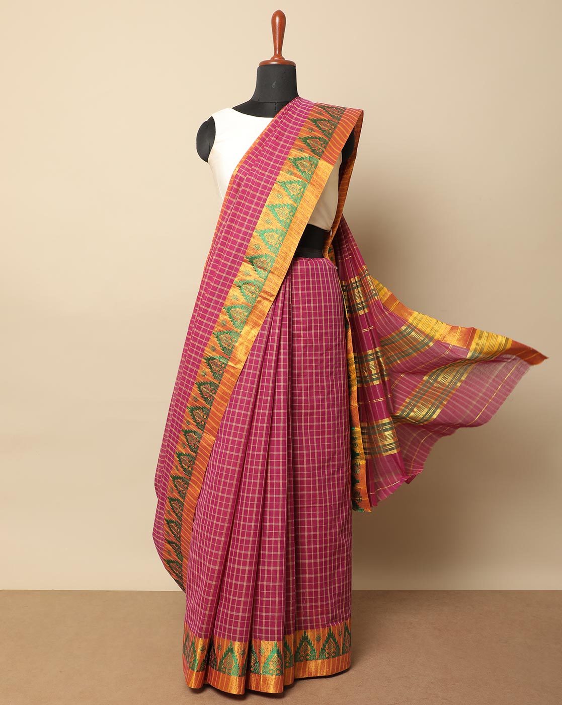 Buy Dark Green Sarees for Women by Indie Picks Online | Ajio.com