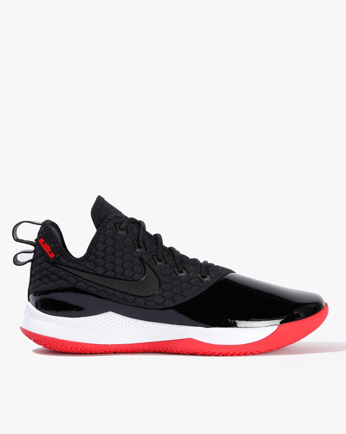 Nike best sale witness 3