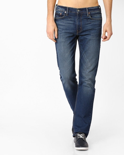 straight fit levi's jeans