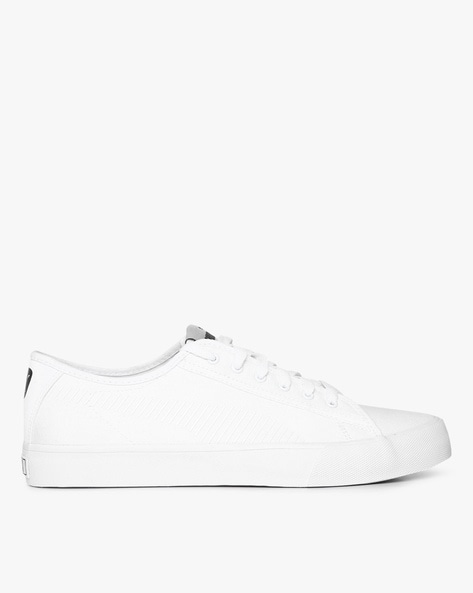 puma white casual shoes