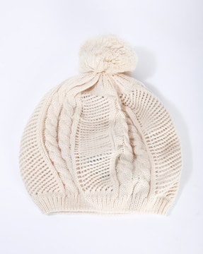 beige wooly hat