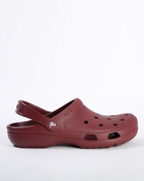 crocs burgundy