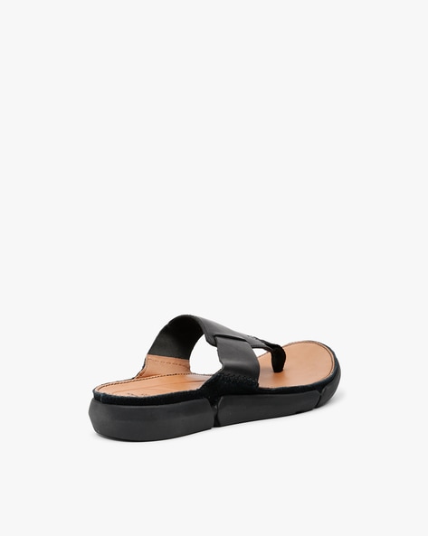 Clarks toe 2025 post sandals